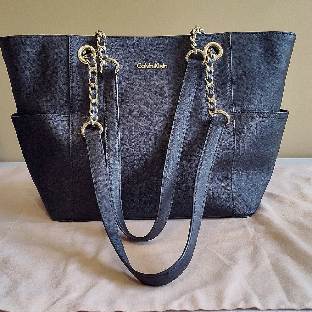 Calvin KleinSaffiano Tote